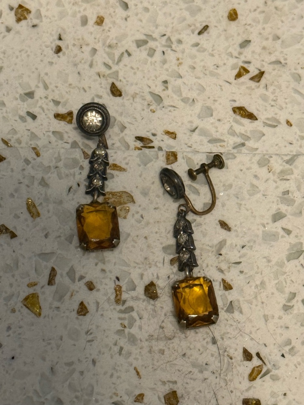 Antique Art Nouveau Citrine/Amber Glass crystal drop, Screw-Back earrings - Picture 3 of 3